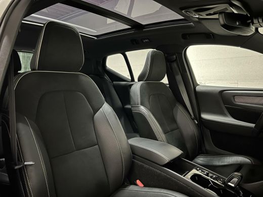Volvo  XC40 1.5 T5 Recharge R-Design Pano Cruise Camera Trekh ActivLease financial lease