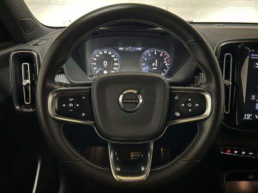 Volvo  XC40 1.5 T5 Recharge R-Design Pano Cruise Camera Trekh ActivLease financial lease