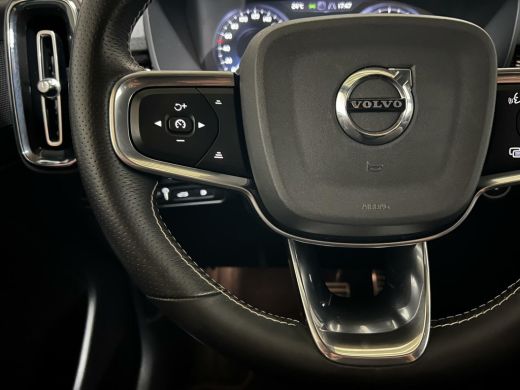 Volvo  XC40 1.5 T5 Recharge R-Design Pano Cruise Camera Trekh ActivLease financial lease