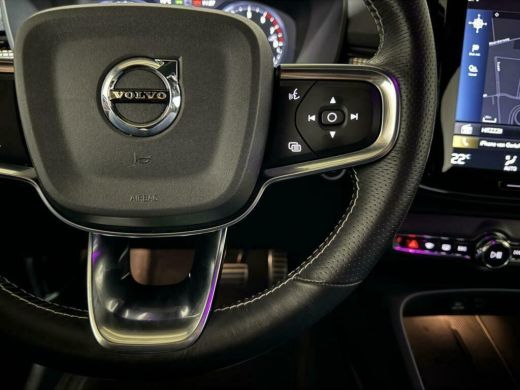 Volvo  XC40 1.5 T5 Recharge R-Design Pano Navi Camera Cruise ActivLease financial lease