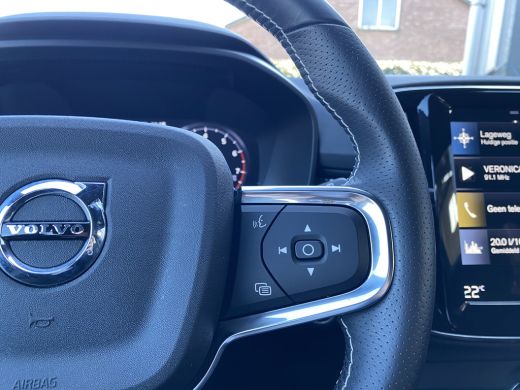 Volvo  XC40 T3 163PK R-Design |ADAPTIEVE CRUISE CONTROL| |COMFORT STOELEN| NAVIGATIE| LED KOPLAMPEN| PARKEERS... ActivLease financial lease