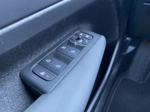 Volvo  XC40 T3 163PK R-Design |ADAPTIEVE CRUISE CONTROL| |COMFORT STOELEN| NAVIGATIE| LED KOPLAMPEN| PARKEERS... ActivLease financial lease