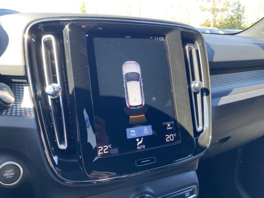 Volvo  XC40 T3 163PK R-Design |ADAPTIEVE CRUISE CONTROL| |COMFORT STOELEN| NAVIGATIE| LED KOPLAMPEN| PARKEERS... ActivLease financial lease