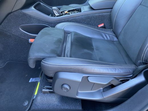Volvo  XC40 T3 163PK R-Design |ADAPTIEVE CRUISE CONTROL| |COMFORT STOELEN| NAVIGATIE| LED KOPLAMPEN| PARKEERS... ActivLease financial lease