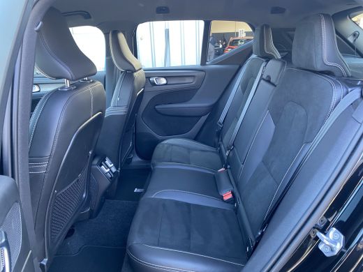 Volvo  XC40 T3 163PK R-Design |ADAPTIEVE CRUISE CONTROL| |COMFORT STOELEN| NAVIGATIE| LED KOPLAMPEN| PARKEERS... ActivLease financial lease