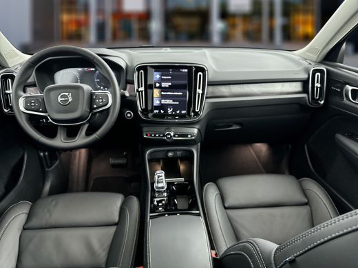 Volvo  XC40 T5 Recharge Ultimate Dark | 19" Allseason | Leder | Panoramadak | 360 Camera | Harman Kardon | El... ActivLease financial lease