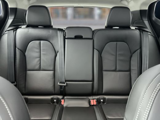 Volvo  XC40 T5 Recharge Ultimate Dark | 19" Allseason | Leder | Panoramadak | 360 Camera | Harman Kardon | El... ActivLease financial lease