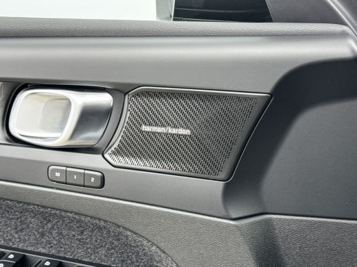 Volvo  XC40 T5 Recharge Ultimate Dark | 19" Allseason | Leder | Panoramadak | 360 Camera | Harman Kardon | El... ActivLease financial lease