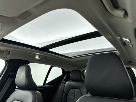 Volvo  XC40 T5 Recharge Ultimate Dark | 19" Allseason | Leder | Panoramadak | 360 Camera | Harman Kardon | El... ActivLease financial lease