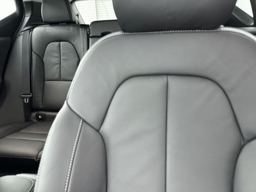 Volvo  XC40 T5 Recharge Ultimate Dark | 19" Allseason | Leder | Panoramadak | 360 Camera | Harman Kardon | El... ActivLease financial lease