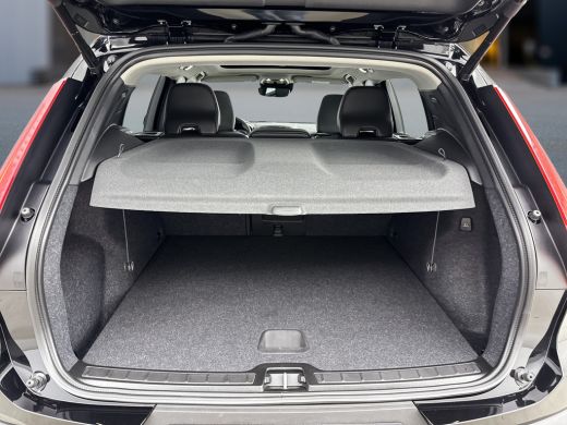 Volvo  XC40 T5 Recharge Ultimate Dark | 19" Allseason | Leder | Panoramadak | 360 Camera | Harman Kardon | El... ActivLease financial lease