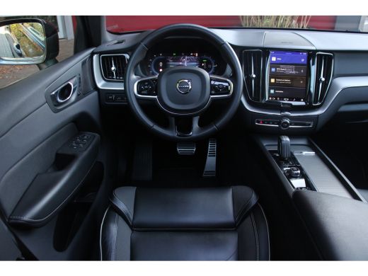 Volvo  XC60 Volvo 2.0 T6 Plug-in hybrid AWD R-Design | Harman/Kardon | 360 Camera | Panoramadak | Memory ActivLease financial lease