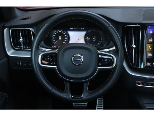 Volvo  XC60 Volvo T6 AWD R-Design | Trekhaak | Adaptive Cruise | Panoramadak ActivLease financial lease