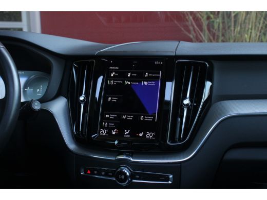 Volvo  XC60 Volvo T6 AWD R-Design | Trekhaak | Adaptive Cruise | Panoramadak ActivLease financial lease