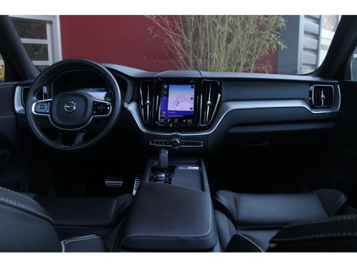 Volvo  XC60 Volvo T6 AWD R-Design | Trekhaak | Adaptive Cruise | Panoramadak ActivLease financial lease