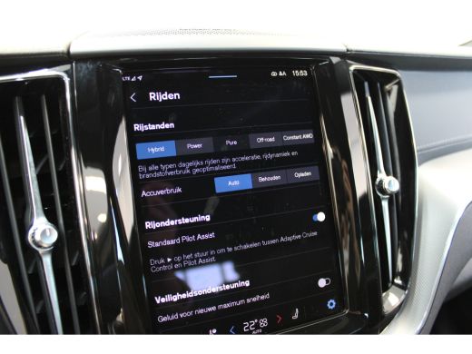 Volvo  XC60 Volvo T8 455PK Ultra Black Edition | Trekhaak | 360° Camera | HUD | HK Audio | Leder dash ActivLease financial lease