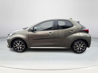 Toyota Yaris 1.5 Hybrid Executive **NAVIGATIE/ DODEHOEKDETECTIE/ STOELVERWARMING/ ADAPTIVE CRUISE CONTROL/ 36 ...