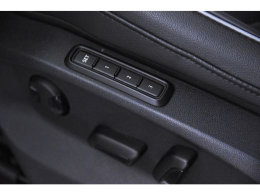 Volkswagen Tiguan 1.5 TSI Life *1ste Eigenaar*Leer*Panoramadak*Memory* ActivLease financial lease