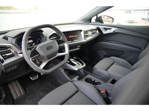 Audi Q4 Sportback e-tron S edition e-tron 45 82 kWh 210 kW / 286 PK Sportback Elektr. aandrijving qu ActivLease financial lease
