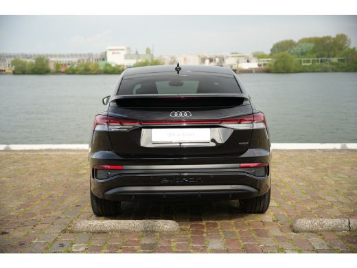 Audi Q4 Sportback e-tron S edition e-tron 45 82 kWh 210 kW / 286 PK Sportback Elektr. aandrijving qu ActivLease financial lease