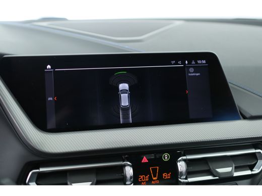 BMW 1 Serie 118i Business Edition M-Sport | Led | Climate Control | Parkeersensoren | Navigatie | Apple Carpl... ActivLease financial lease