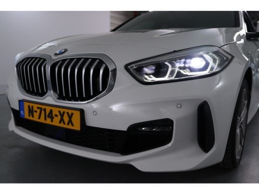 BMW 1 Serie 118i Business Edition M-Sport | Led | Climate Control | Parkeersensoren | Navigatie | Apple Carpl... ActivLease financial lease