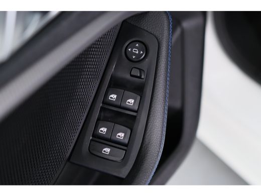 BMW 1 Serie 118i Business Edition M-Sport | Led | Climate Control | Parkeersensoren | Navigatie | Apple Carpl... ActivLease financial lease