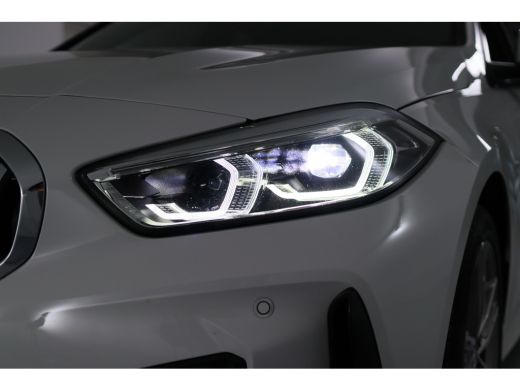 BMW 1 Serie 118i Business Edition M-Sport | Led | Climate Control | Parkeersensoren | Navigatie | Apple Carpl... ActivLease financial lease