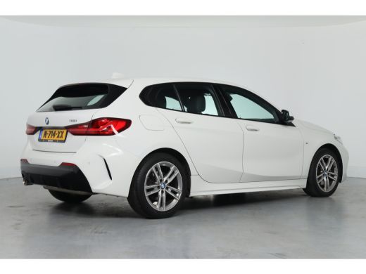 BMW 1 Serie 118i Business Edition M-Sport | Led | Climate Control | Parkeersensoren | Navigatie | Apple Carpl... ActivLease financial lease