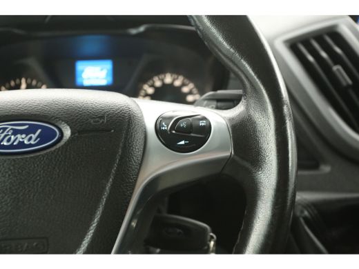 Ford Transit 330 2.0 TDCI L2H2 Trend 170PK Airco Camera Cruise PDC 3 Persoons Imperiaal Trekhaak ActivLease financial lease