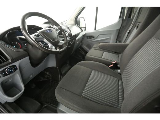 Ford Transit 330 2.0 TDCI L2H2 Trend 170PK Airco Camera Cruise PDC 3 Persoons Imperiaal Trekhaak ActivLease financial lease