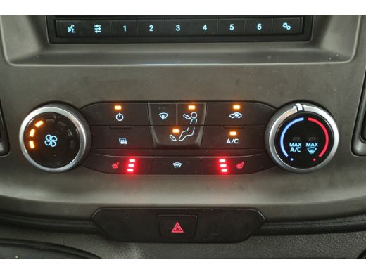 Ford Transit Custom 2.0 TDCI L1H1 Airco Cruise Navigatie PDC 3 Persoons Stoelverw. LED Trekhaak ActivLease financial lease