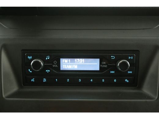 Ford Transit Custom 2.0 TDCI L1H1 Airco Cruise Navigatie PDC 3 Persoons Stoelverw. LED Trekhaak ActivLease financial lease