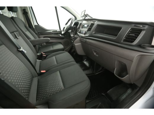 Ford Transit Custom 2.0 TDCI L1H1 Airco Cruise Navigatie PDC 3 Persoons Stoelverw. LED Trekhaak ActivLease financial lease