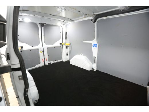 Ford Transit Custom 2.0 TDCI L1H1 Airco Cruise Navigatie PDC 3 Persoons Stoelverw. LED Trekhaak ActivLease financial lease