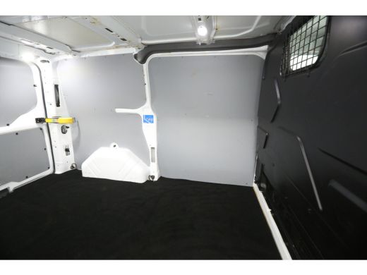 Ford Transit Custom 2.0 TDCI L1H1 Airco Cruise Navigatie PDC 3 Persoons Stoelverw. LED Trekhaak ActivLease financial lease
