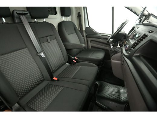 Ford Transit Custom 2.0 TDCI L1H1 Airco Cruise Navigatie PDC 3 Persoons Stoelverw. LED Trekhaak ActivLease financial lease