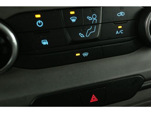 Ford Transit Custom 2.0 TDCI L2H1 Dubbele Cabine 6 Persoons Airco Cruise Camera Carplay Navigatie PDC LED Trekhaak ActivLease financial lease