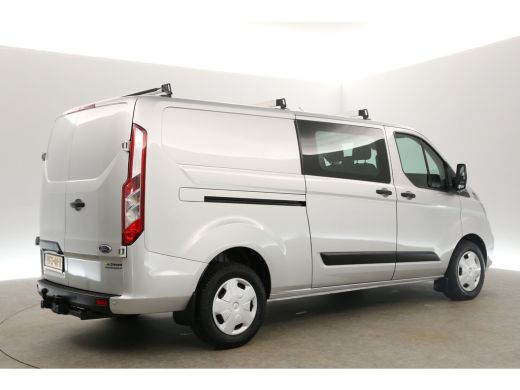 Ford Transit Custom 2.0 TDCI L2H1 Dubbele Cabine 6 Persoons Airco Cruise Camera Carplay Navigatie PDC LED Trekhaak ActivLease financial lease