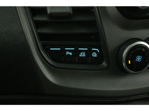 Ford Transit Custom 2.0 TDCI L2H1 Dubbele Cabine 6 Persoons Airco Cruise Camera Carplay Navigatie PDC LED Trekhaak ActivLease financial lease