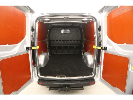 Ford Transit Custom 2.0 TDCI L2H1 Dubbele Cabine 6 Persoons Airco Cruise Camera Carplay Navigatie PDC LED Trekhaak ActivLease financial lease