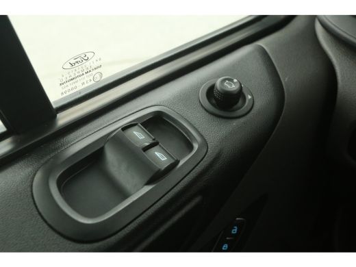 Ford Transit Custom 280 2.0 TDCI L1H1 Airco LED Cruise Trekhaak 3 Persoons PDC Stoelverwarming Elektrpakket ActivLease financial lease