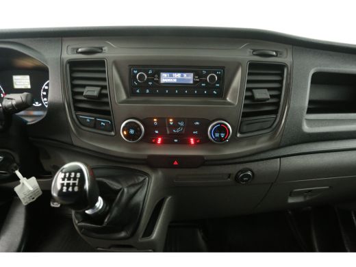 Ford Transit Custom 280 2.0 TDCI L1H1 Limited Airco Camera Cruise Navigatie 3 Persoons PDC LED Stoelverw. Trekhaak ActivLease financial lease