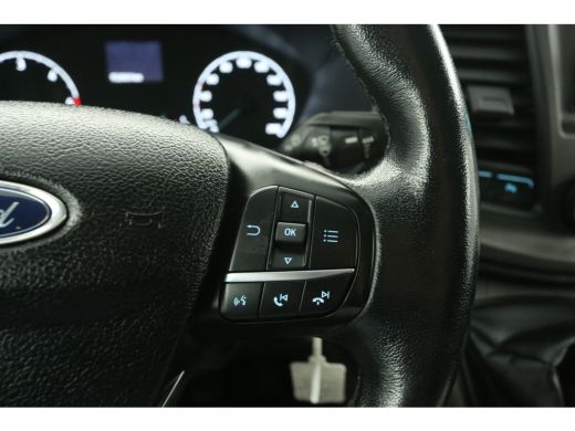 Ford Transit Custom 280 2.0 TDCI L1H1 Limited Airco Camera Cruise Navigatie 3 Persoons PDC LED Stoelverw. Trekhaak ActivLease financial lease