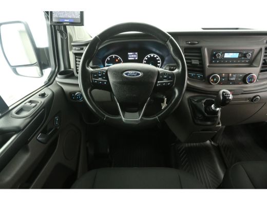 Ford Transit Custom 280 2.0 TDCI L1H1 Limited Airco Camera Cruise Navigatie 3 Persoons PDC LED Stoelverw. Trekhaak ActivLease financial lease