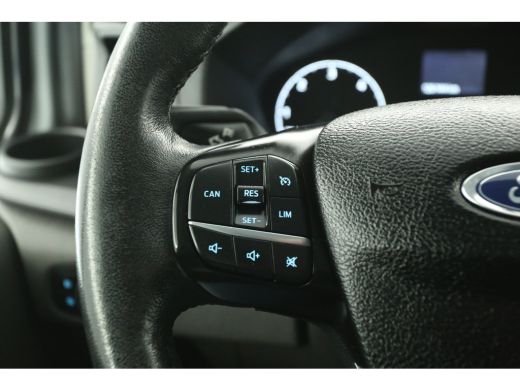 Ford Transit Custom 280 2.0 TDCI L1H1 Limited Airco Cruise Navigatie PDC 3 Persoons Stoelverw. LED Trekhaak ActivLease financial lease