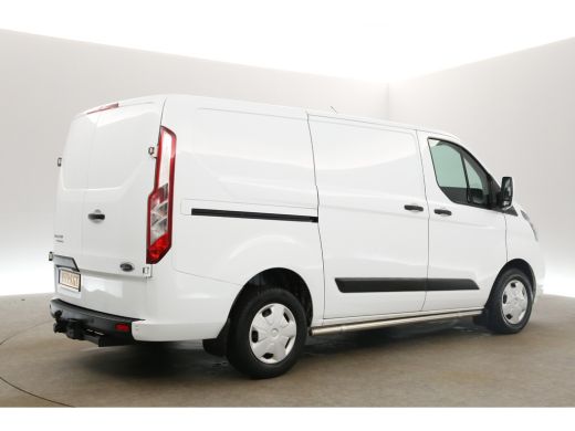 Ford Transit Custom 280 2.0 TDCI L1H1 Limited Airco Cruise Navigatie PDC 3 Persoons Stoelverw. LED Trekhaak ActivLease financial lease
