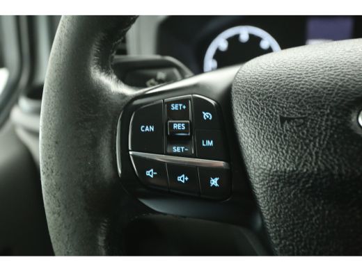 Ford Transit Custom 320 2.0 TDCI L2H2 2800KG Trekgew. Airco Cruise PDC Stoelverwarming LED Elektrpakket Trekhaak ActivLease financial lease
