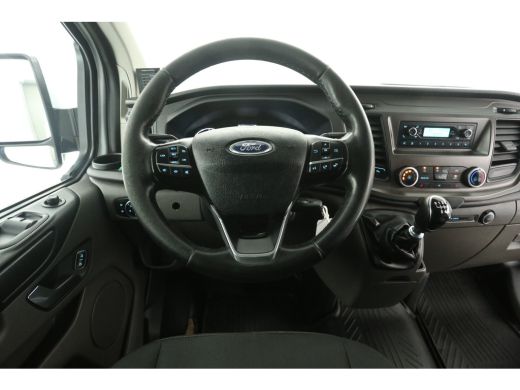 Ford Transit Custom 320 2.0 TDCI L2H2 2800KG Trekgew. Airco Cruise PDC Stoelverwarming LED Elektrpakket Trekhaak ActivLease financial lease