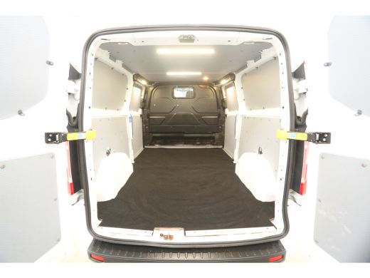 Ford Transit Custom 340 2.0 TDCI L2H1 130PK Automaat Airco Cruise Carplay 2xSchuifdeur Navi PDC 3 Pers Elektrpakket ActivLease financial lease